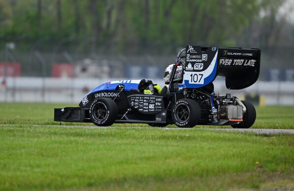 Von der Universität auf die Rennstrecke: Rollon Chiavette Unificate unterstützt UniBo Motorsport, das Rennteam der Universität Bologna