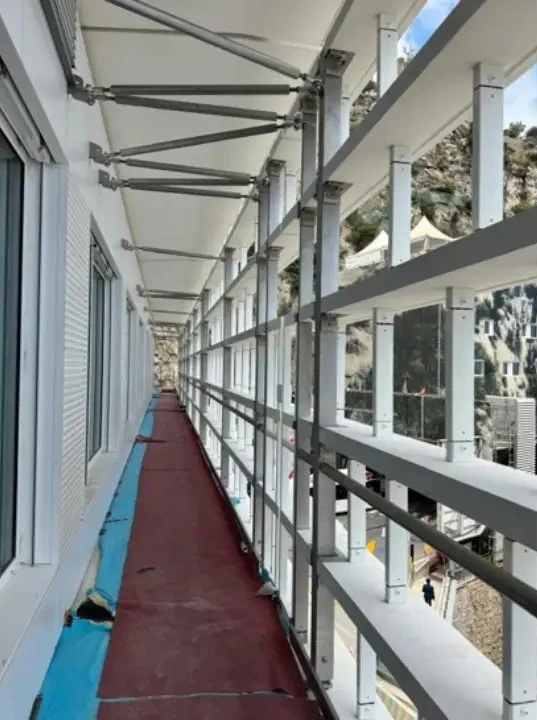 rod end linkage for architectural structures