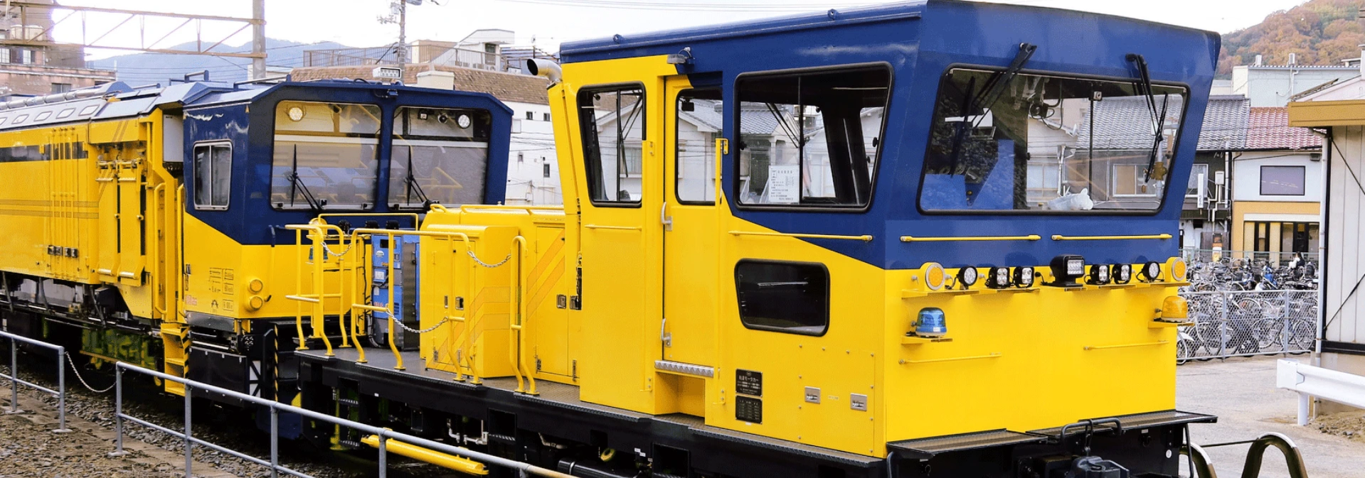 How Rollon’s Compact Rail Enhanced Visibility on Maintenance Locomotive